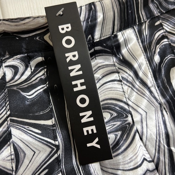 Born Honey Marbled Pleated Mini Skirt - Picture 10 of 11